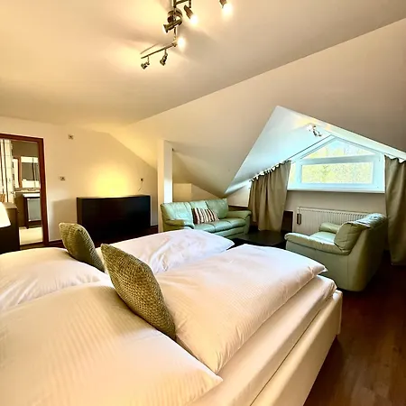 Penzion & Restaurant Raimund בית הארחה Dolný Smokovec
